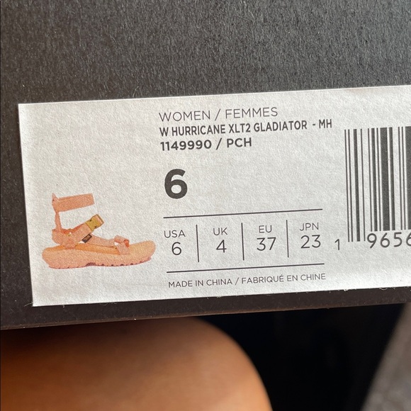 Teva Hurricane XLT2 Women's Peach Sandals, removable ankle strap, size 6 NEW - Picture 5 of 8